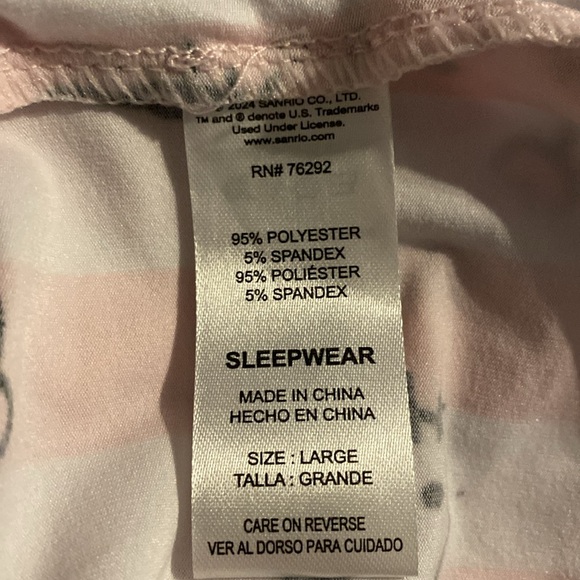 Hello Kitty nightgown - Picture 4 of 4